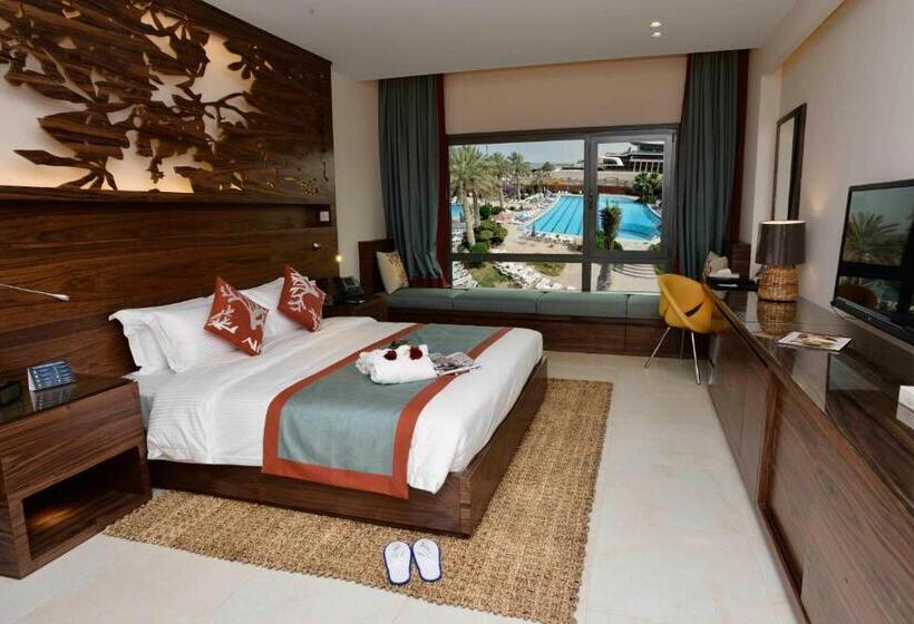 带泳池观景的豪华房, The Palms Beach Hotel And Spa