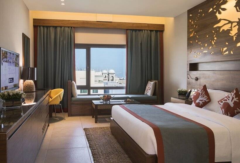 带泳池观景的豪华房, The Palms Beach Hotel And Spa