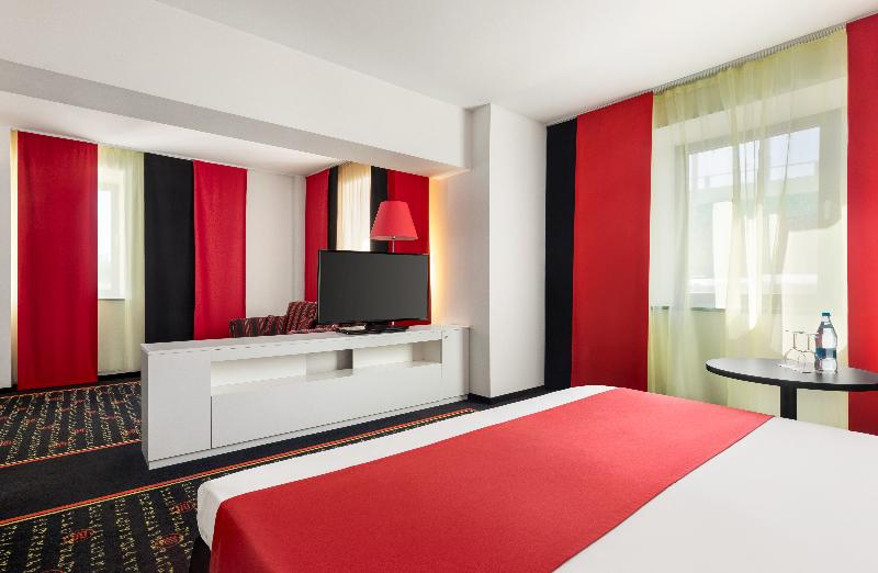 Suite, Vienna House Easy By Wyndham Bucharest Airport