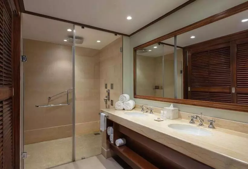 Suite with Pool