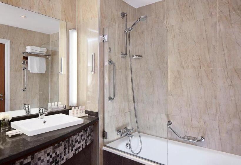 غرفة قياسية مطلّة علي البحر, Radisson Blu Hotel & Spa, Sligo