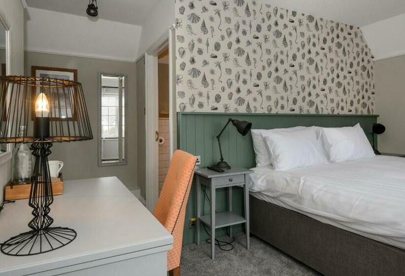 اتاق استاندارد, Balfour Arms