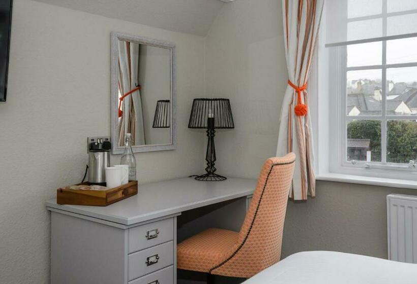 اتاق استاندارد, Balfour Arms