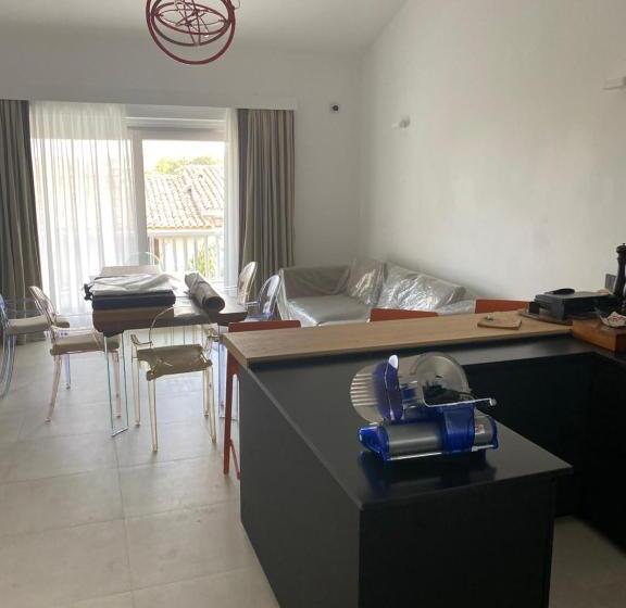 חדר סטנדרט לשלושה, Petit Porto Cervo