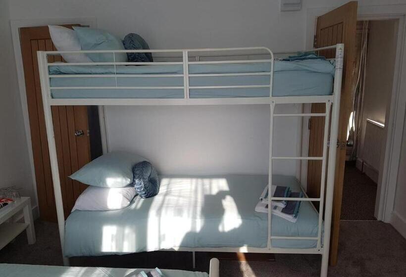 Семейный Номер Deluxe, Rosie Flanagan's