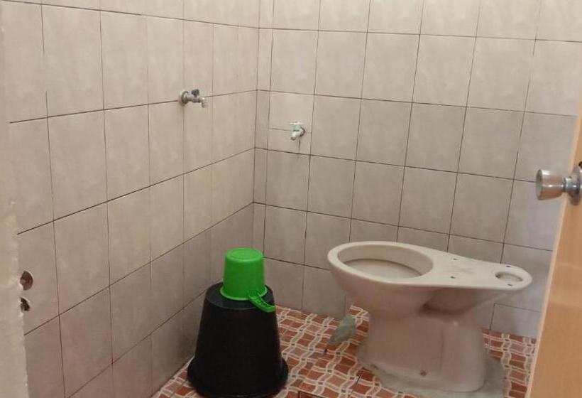 スタンダードルーム, 78 Parapat Mitra Reddoorz