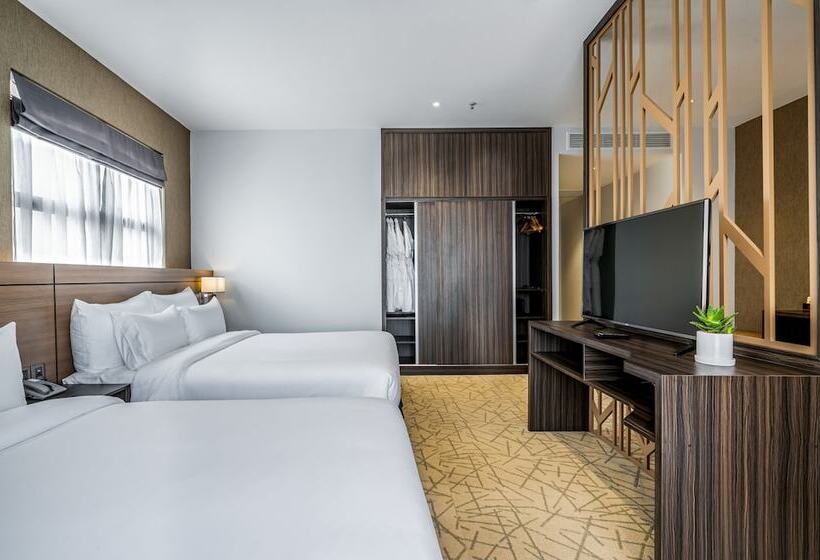 سوییت خانوادگی, The Cap