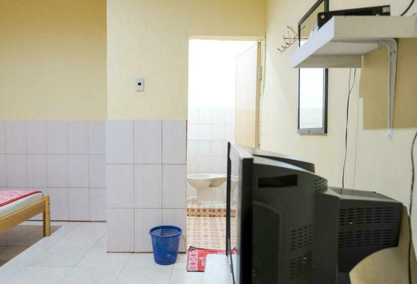 スタンダードルーム, 78 Parapat Mitra Reddoorz