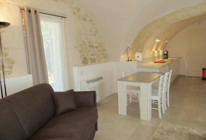 إستوديو سوبيريور, Les Studios Hôtel De Sommières