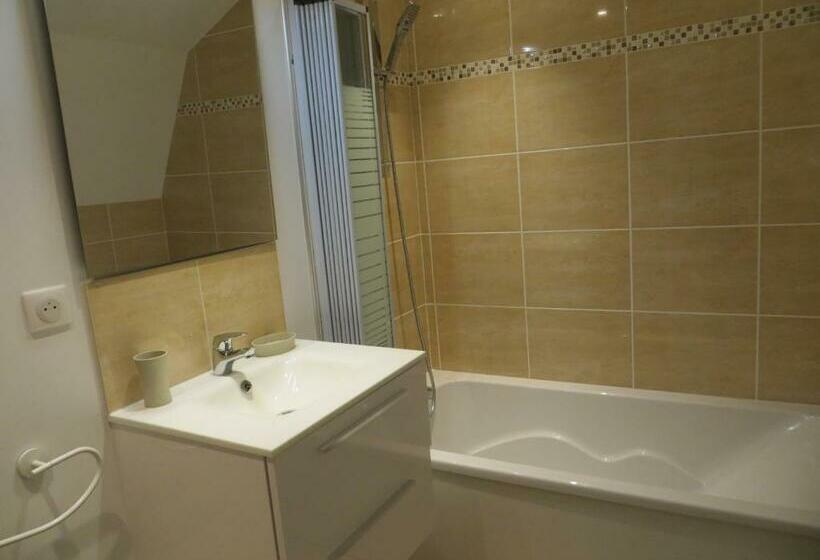 إستوديو سوبيريور, Les Studios Hôtel De Sommières