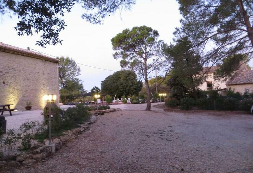 إستوديو سوبيريور, Les Studios Hôtel De Sommières