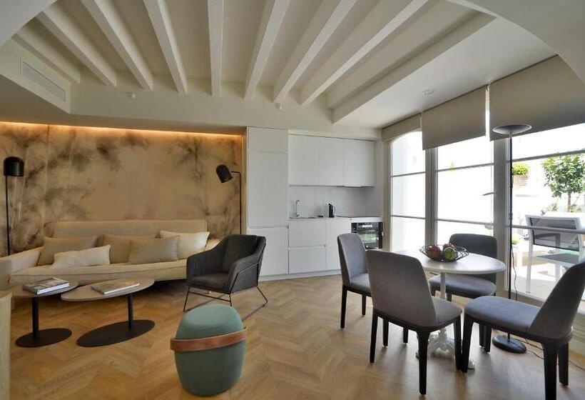 Quarto Ático, Plaza Mina Suites   Adults Recommended By Luxury Suites Cadiz