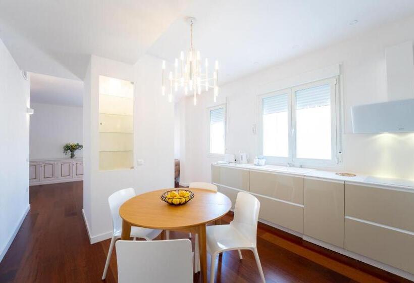 Apartamento Deluxe 2 Quartos, Plaza Mina Suites   Adults Recommended By Luxury Suites Cadiz