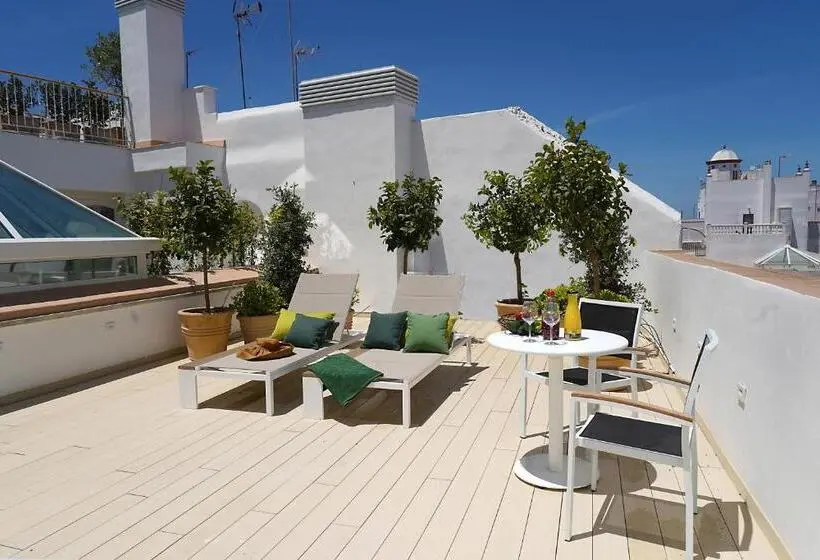 1 Bedroom Penthouse Apartment, Plaza Mina Suites   Adults Recommended By Luxury Suites Cadiz