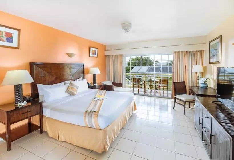 اتاق سوپریور با تخت بزرگ, Bay Gardens