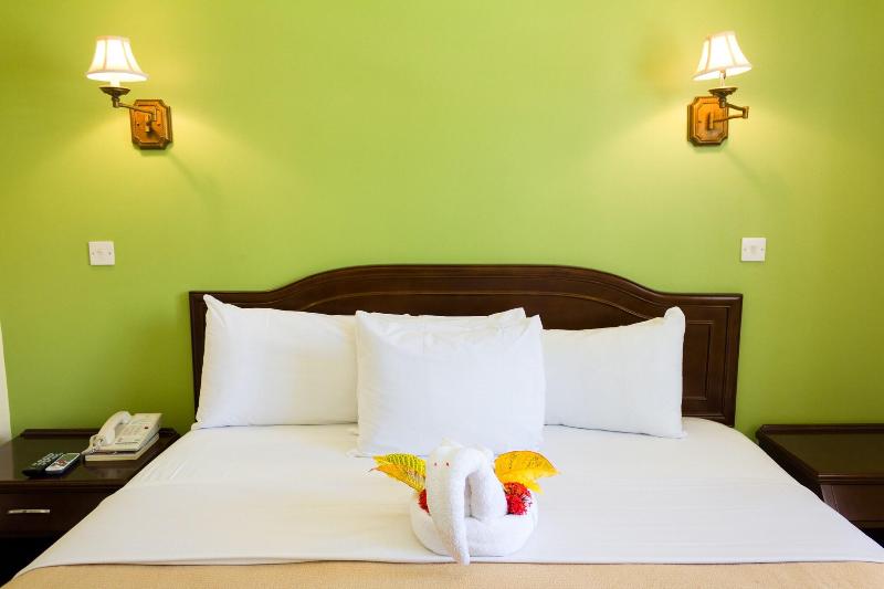 اتاق سوپریور با تخت بزرگ, Bay Gardens