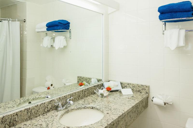 سوییت جونیور اجرایی, Bay Gardens