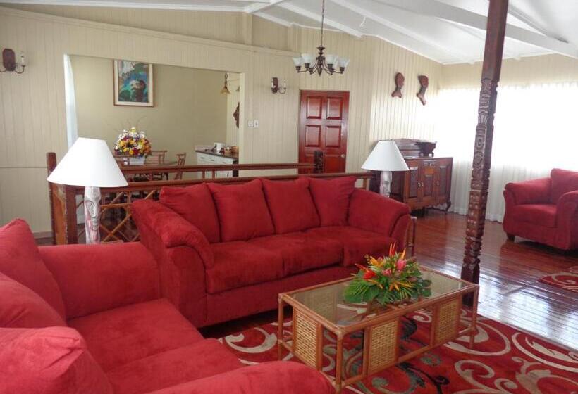 سوئیت پرزیدنت, Cara Lodge