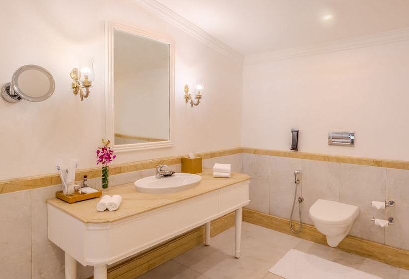 이그제큐티브 스위트, Gateway Coonoor