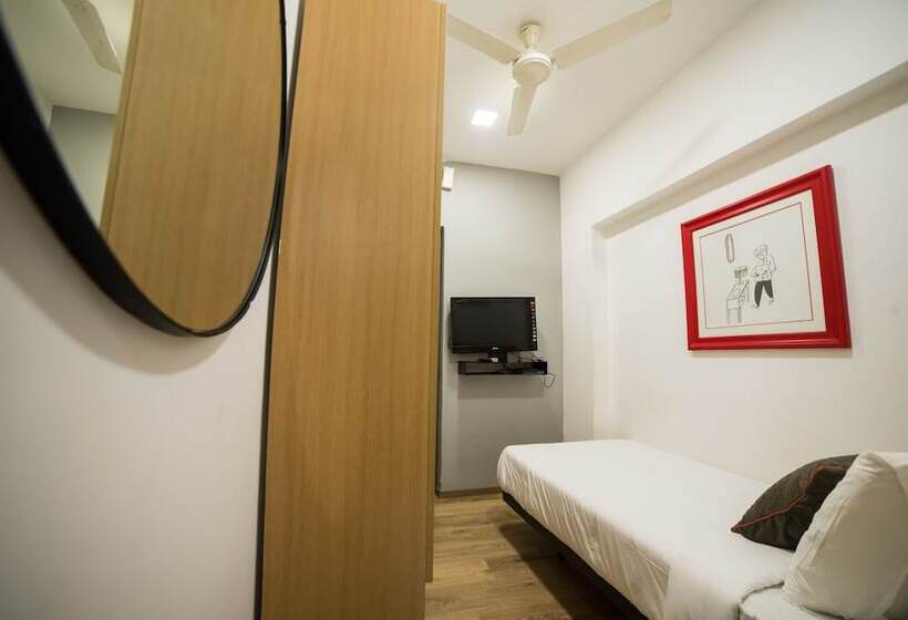 豪华房间, Highway Residency