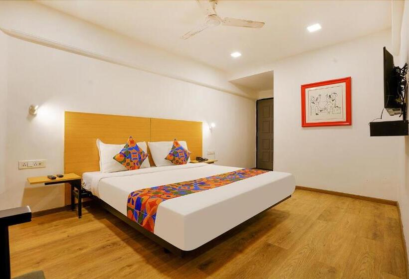 高级大房间, Highway Residency