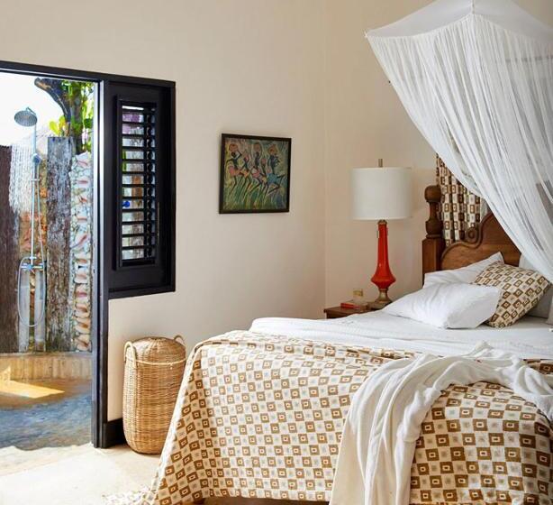 خانه 3 خوابه, Jakes