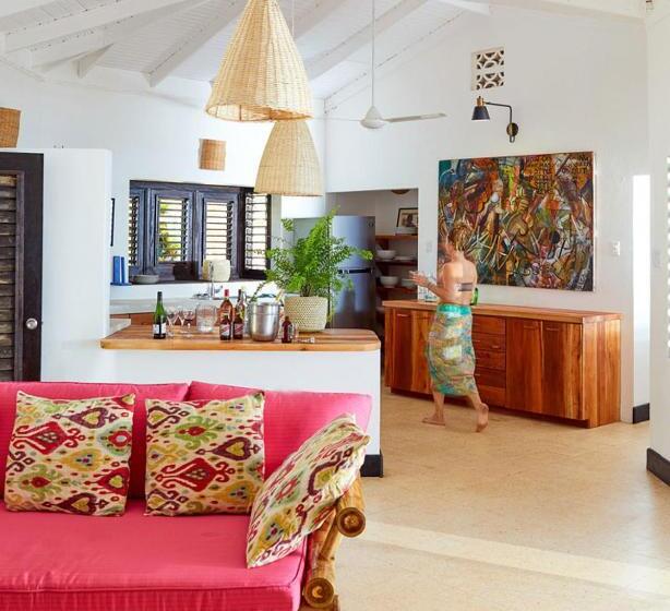 خانه 3 خوابه, Jakes