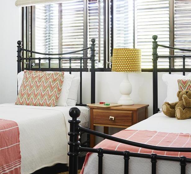 ویلای سوپریور 1 خوابه, Jakes