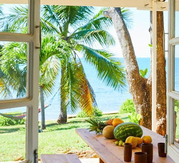 خانه 3 خوابه, Jakes