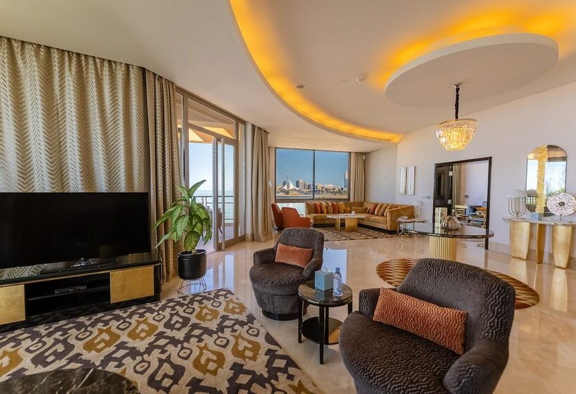 سوئیت رویال, Marina