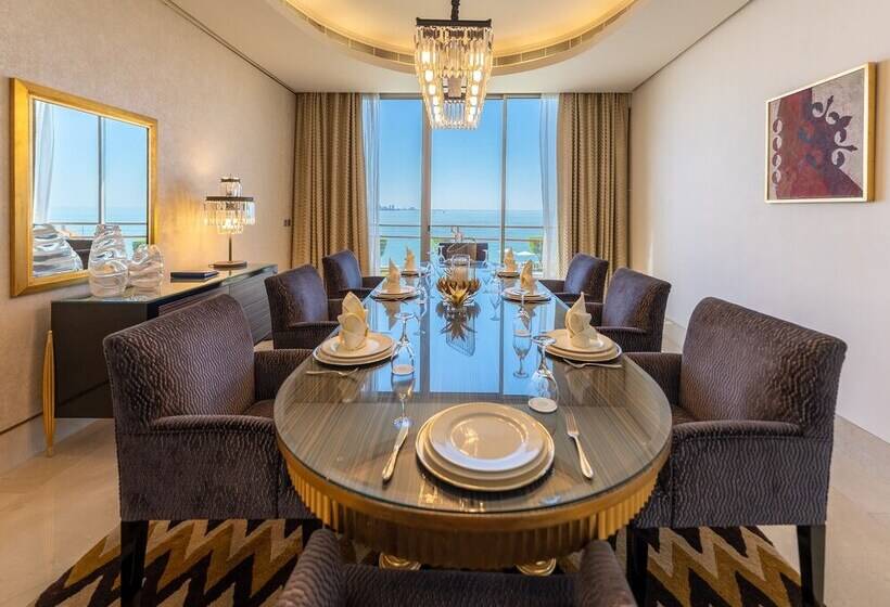 سوئیت رویال, Marina