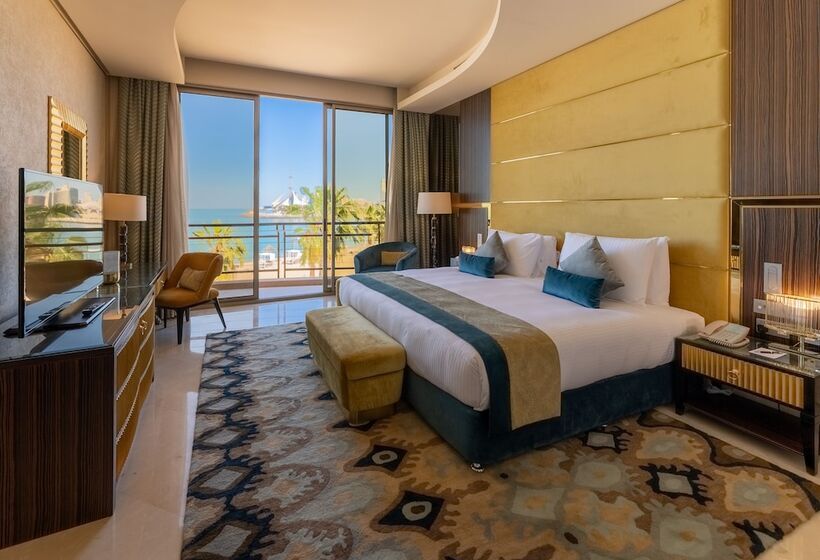 سوئیت رویال, Marina