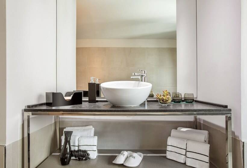 سوییت جونیور, Melia Ibirapuera