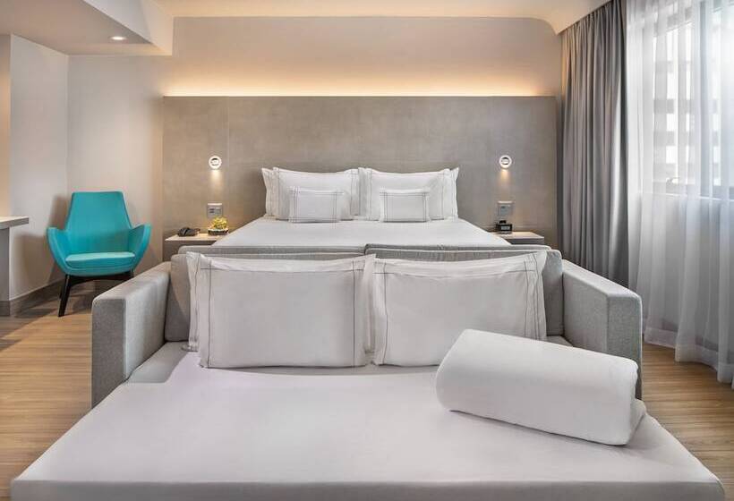سوییت جونیور, Melia Ibirapuera