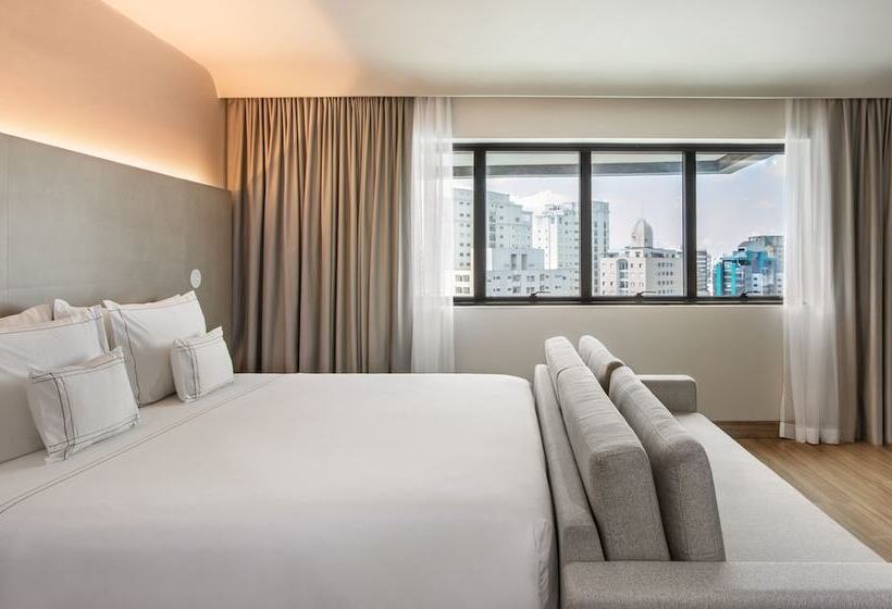 سوییت جونیور, Melia Ibirapuera