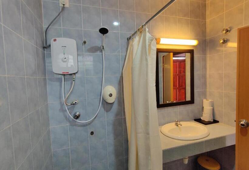 キングサイズベッドのスタンダードルーム, Mutiara Taman Negara