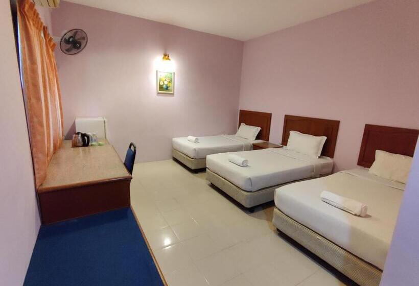 スタンダードトリプルルーム, Mutiara Taman Negara