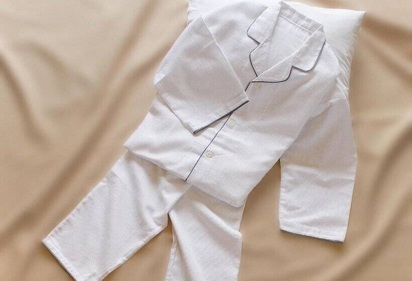 Номер Стандарт, Plaza Kobe