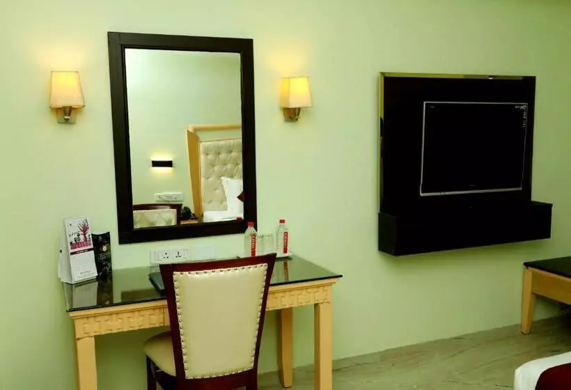 エクゼクティブルーム, Quality Inn Sabari