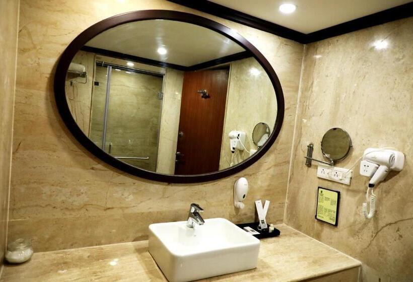 豪华房间, Quality Inn Sabari