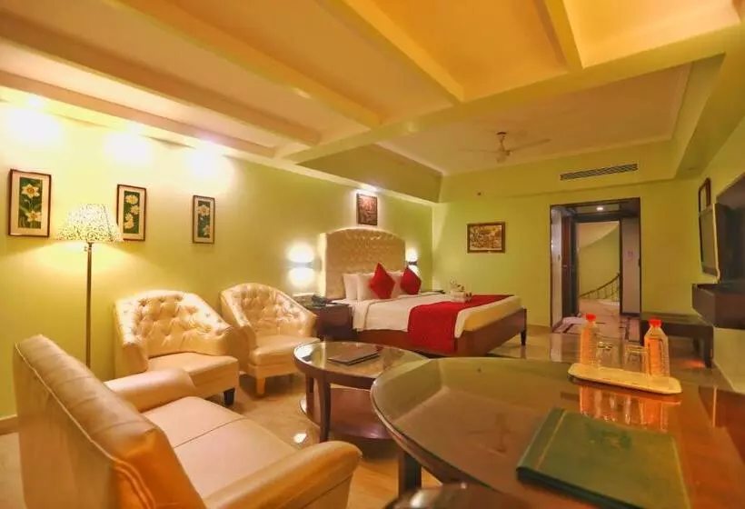 デラックスルーム, Quality Inn Sabari