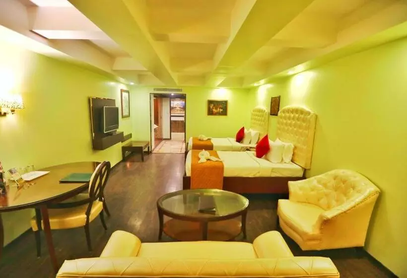 デラックスルーム, Quality Inn Sabari