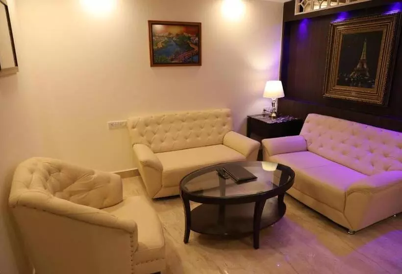 デラックスルーム, Quality Inn Sabari