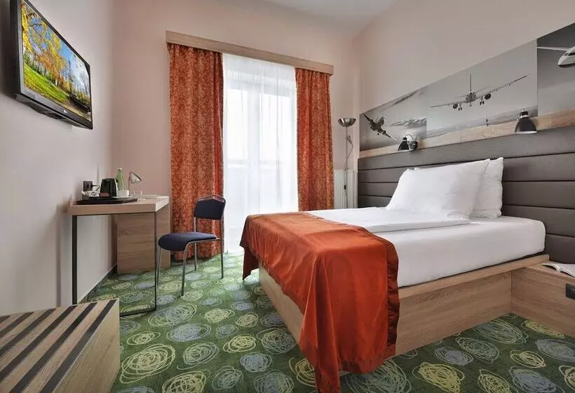 ビジネスルーム, Ramada Airport Hotel Prague