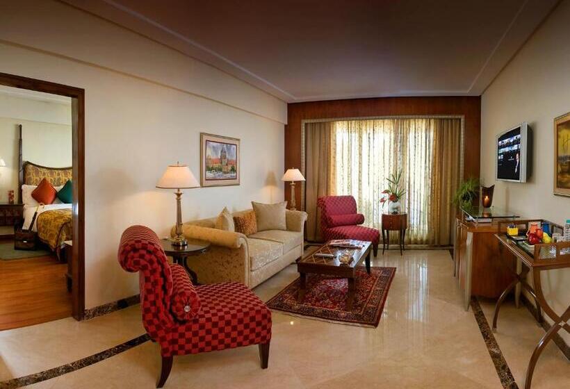 سوئیت اجرایی با تخت کینگ, The Lalit Mumbai