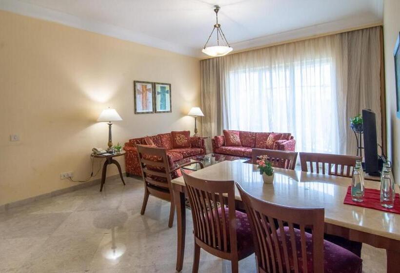 آپارتمان 1 خوابه, The Lalit Mumbai