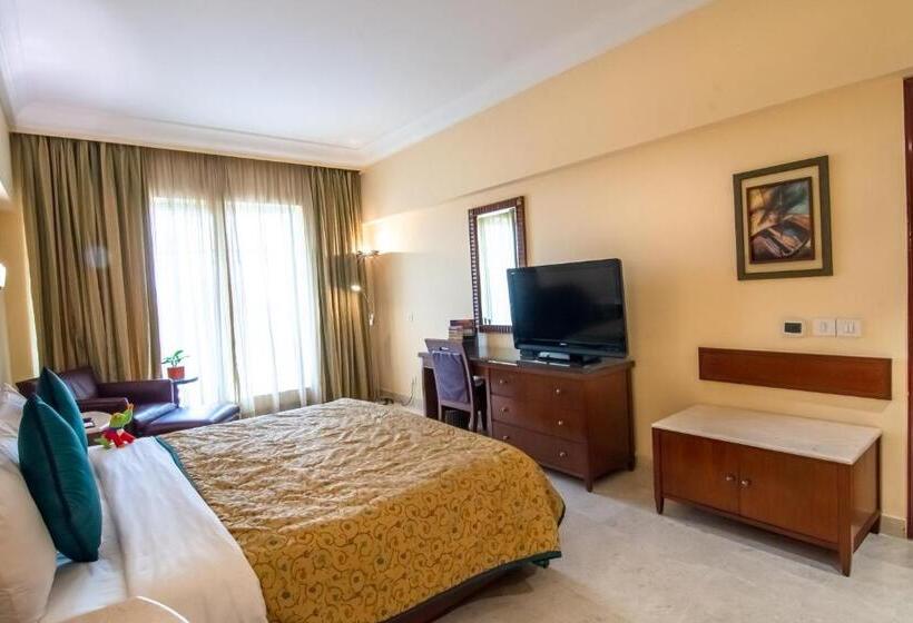 آپارتمان 1 خوابه, The Lalit Mumbai