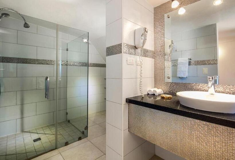 اتاق سوپریور, Villa Taina