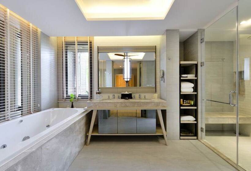 テラス付スイート, Layana Resort & Spa Adult Only Sha Extra Plus