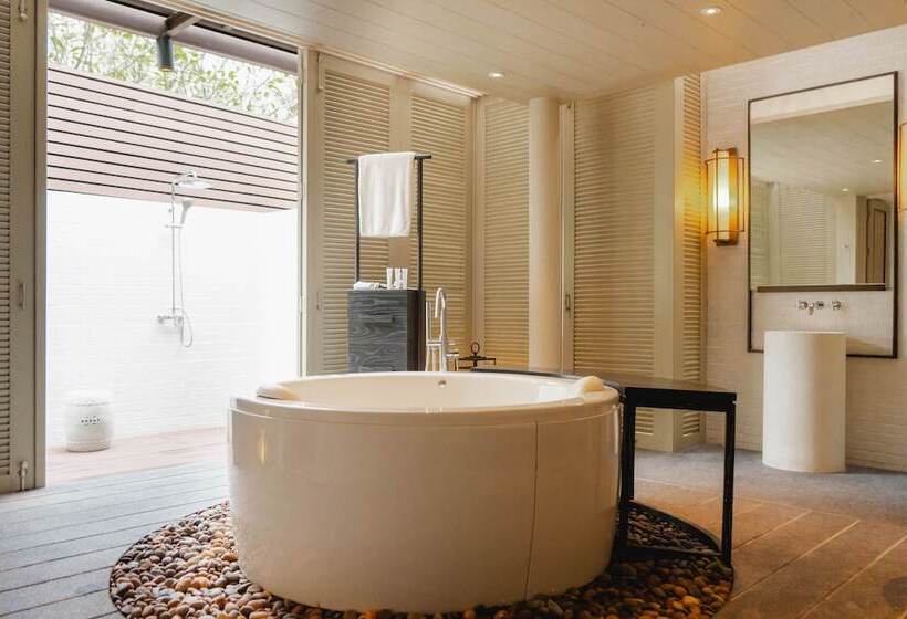 Вилла Deluxe 1 Спальня, Layana Resort & Spa   Adult Only   Sha Extra Plus